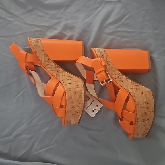 Polo Ralph Lauren Purple Label Platform Heel Shoe, New Shelf Pull $525.00 Retail - Picture 10 of 11